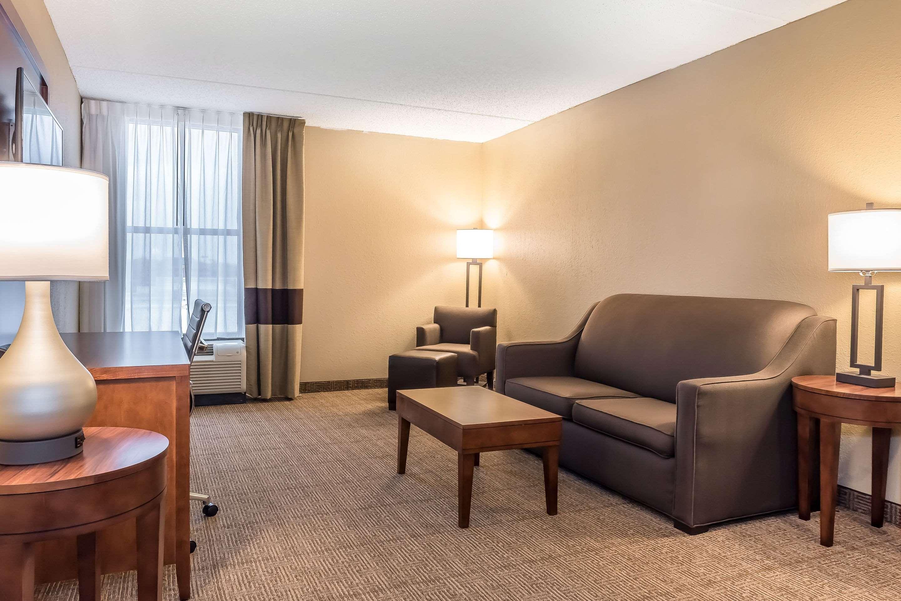 Comfort Inn & Suites Piqua-Near Troy-I75 Exteriör bild